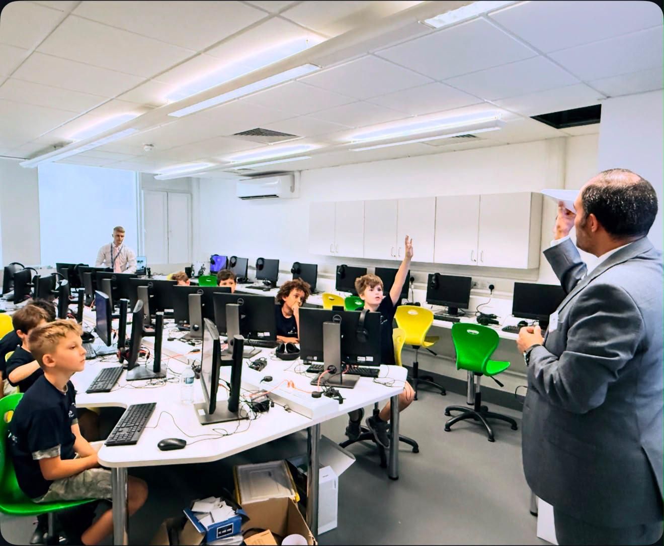 Pupils in an aviation classroom