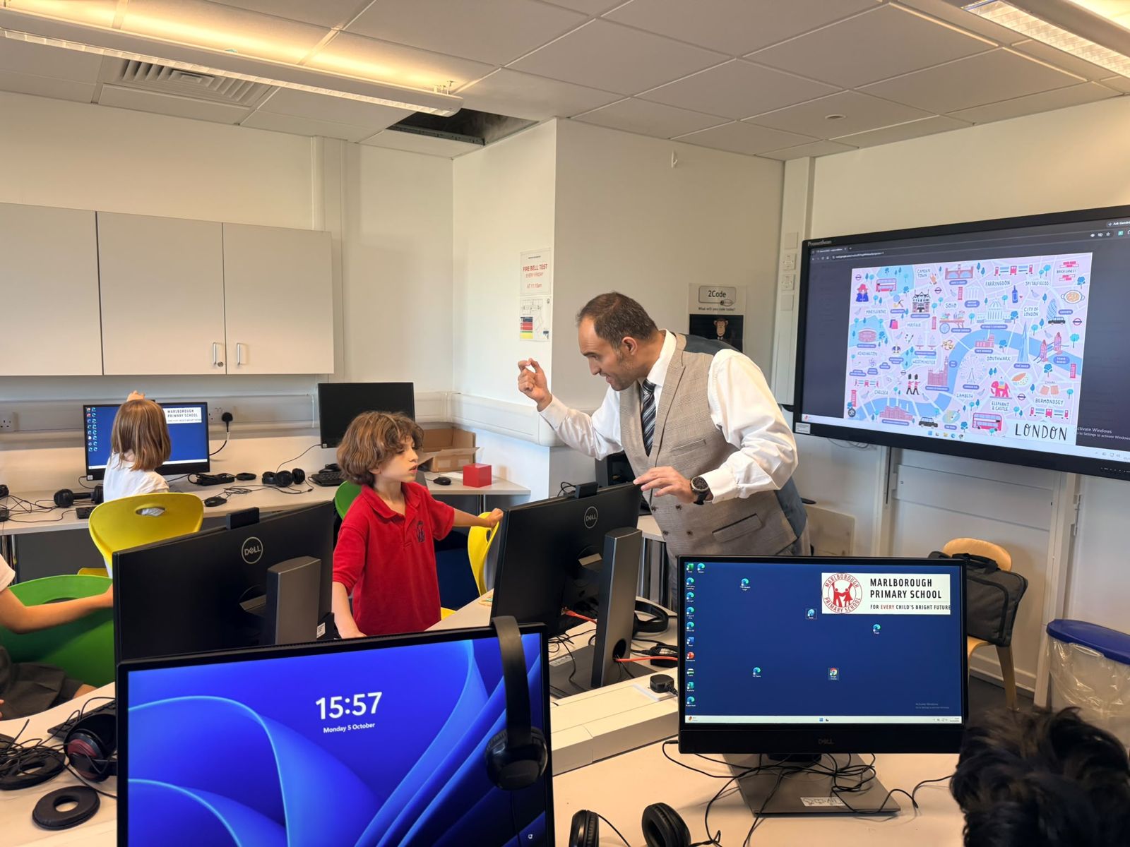 Pupils in a technology lab